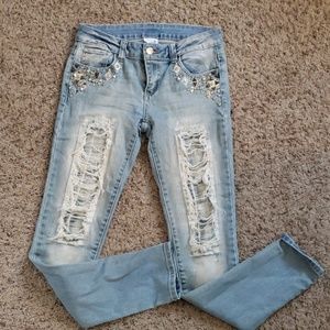 SALE⚡️LITZ PATCH JEWELED DISTRESSED SKINNY JEANS sz 28